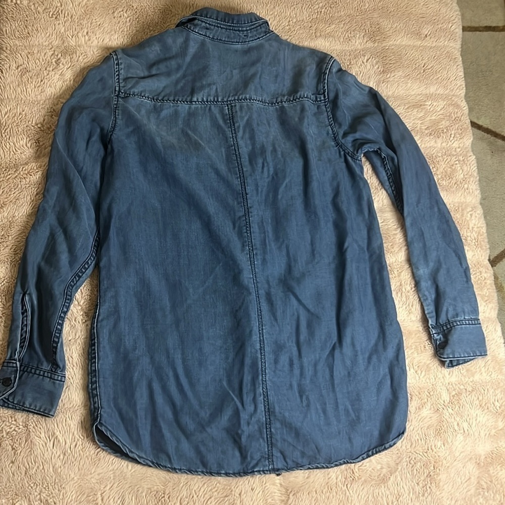 100% Lyocell Long button down denim style top - Picture 8 of 10